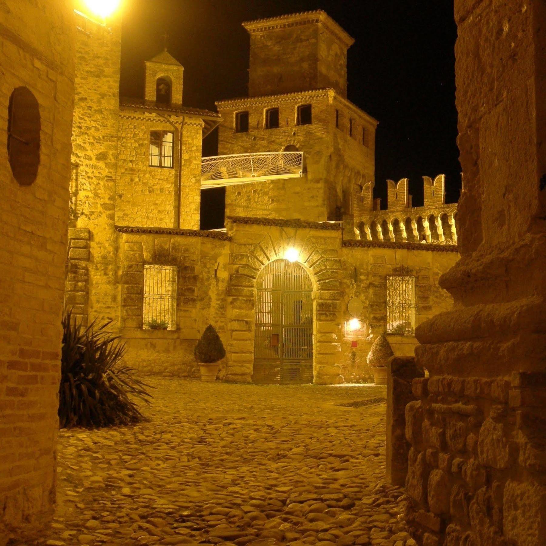 Hotel Castello Di Vigoleno Kültér fotó