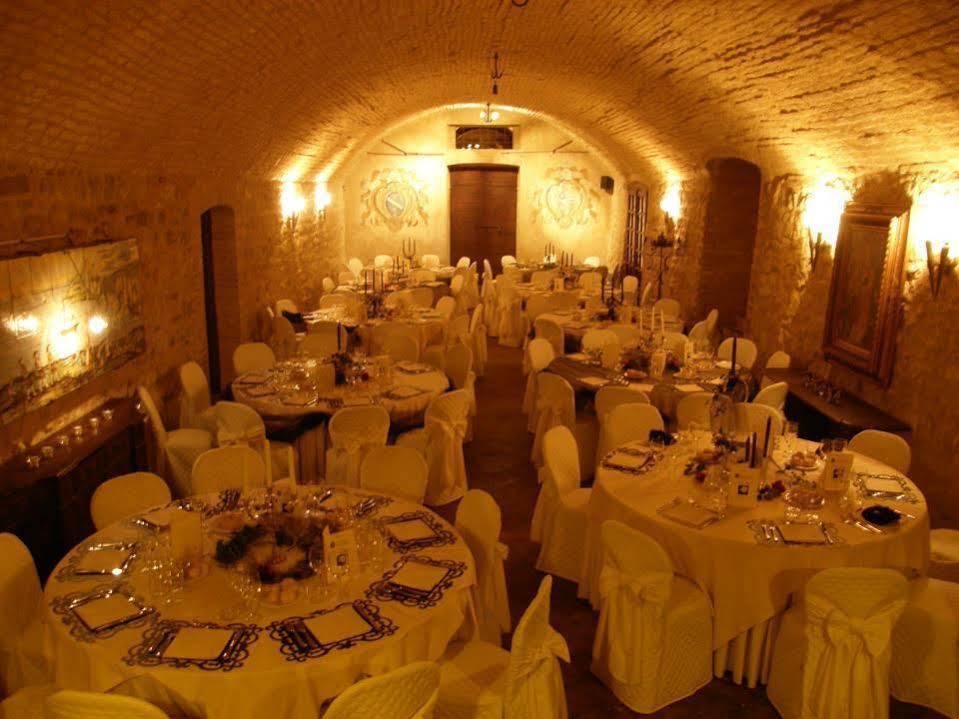 Hotel Castello Di Vigoleno Kültér fotó